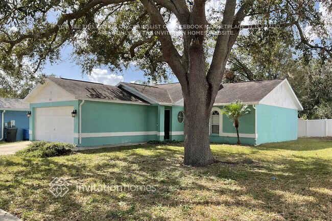 Building Photo - 2223 Ridgemore Dr