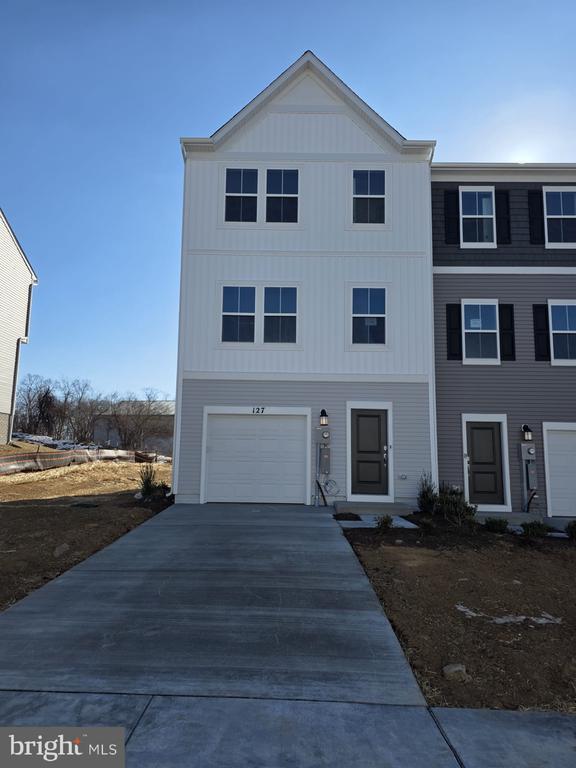 Building Photo - 137 Kinkade Ct