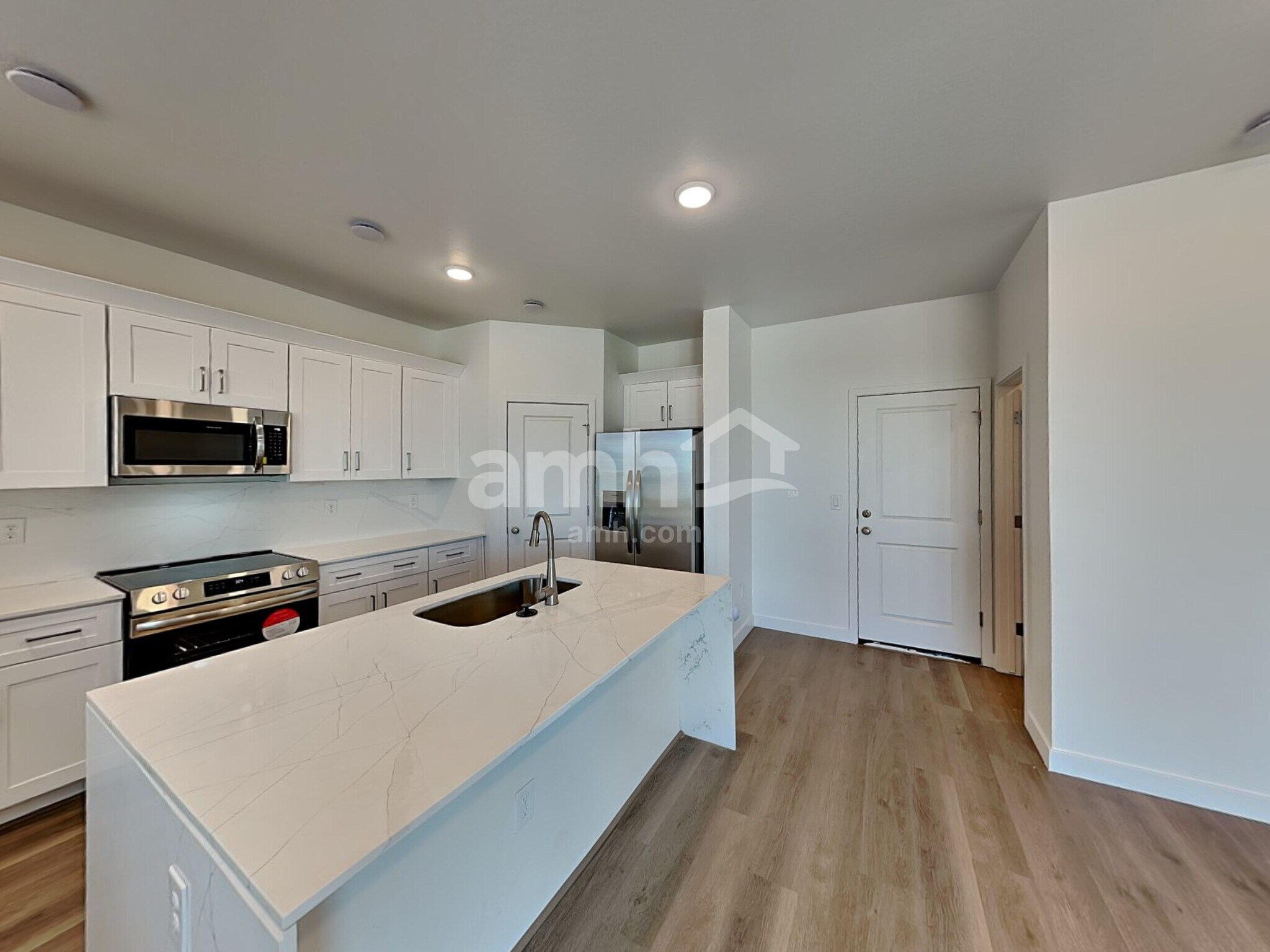 Building Photo - 4527 S 97th Dr