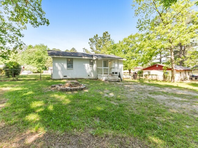 Building Photo - 322 Hillcrest St