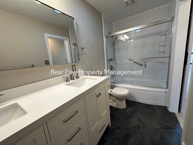 Building Photo - Great Home in Denver!!