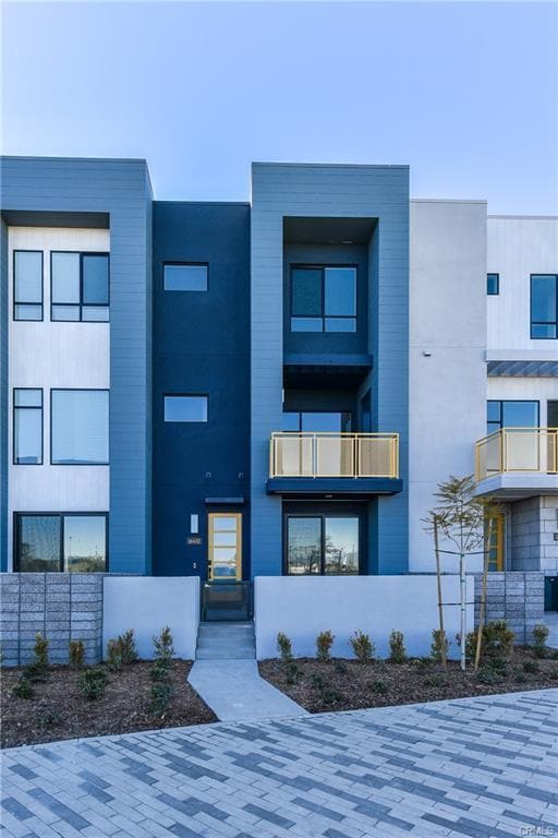 Building Photo - 16432 Compass Ave