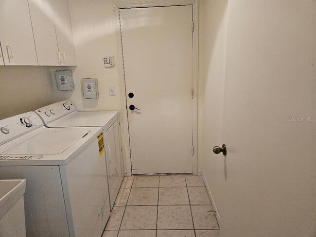 Building Photo - 2421 E Del Webb Blvd
