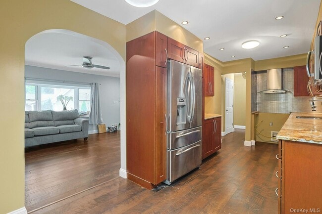 Building Photo - 9 Teramar Way