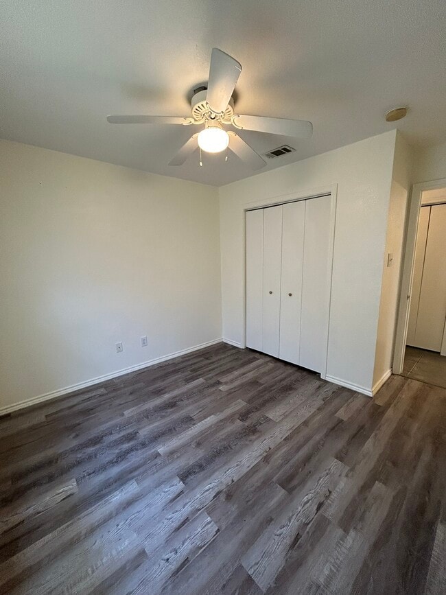 Building Photo - 3822 Stuart Rd