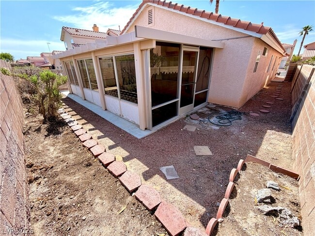 Building Photo - 7766 Little Valley Ave