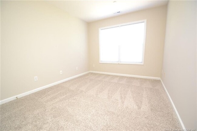 Building Photo - 1914 Sterling Hill Dr