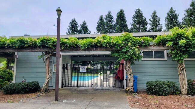 Building Photo - 1734 Zinfandel Dr