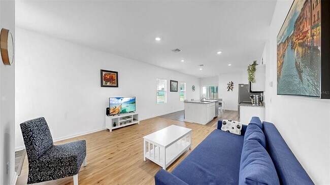Building Photo - 35529 Buttonweed Trl