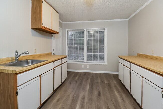 Building Photo - 12026 Lazy Willow Ln