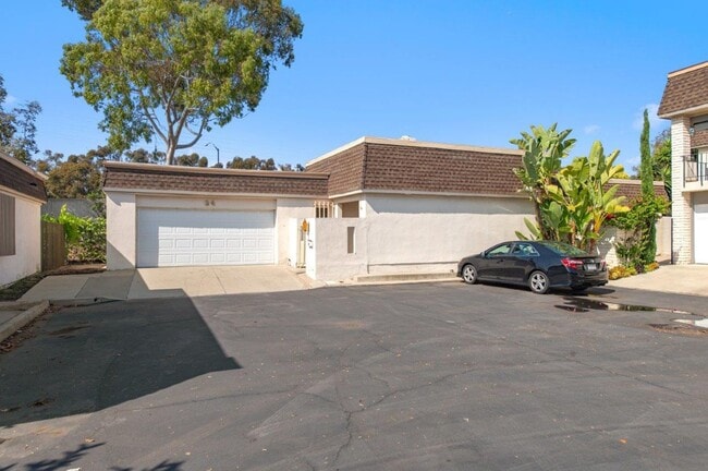 Building Photo - 3bd/2ba single family house in University ...
