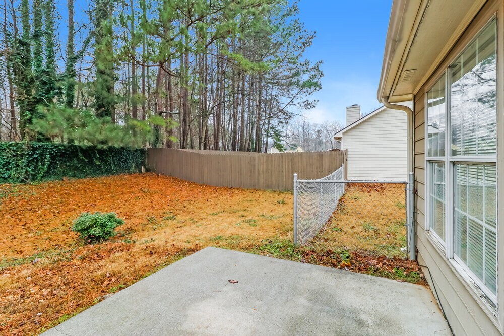 Building Photo - 641 Marble Arch Ave