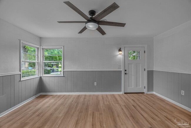 Building Photo - 3211 Torres Ave