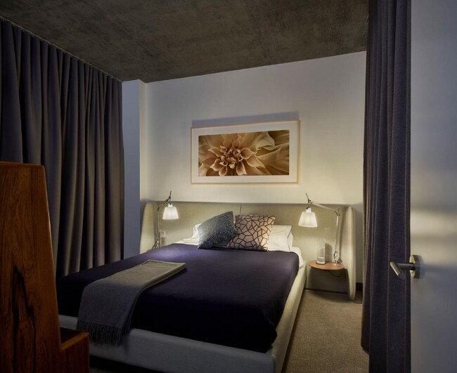 Building Photo - 208 N Ada St