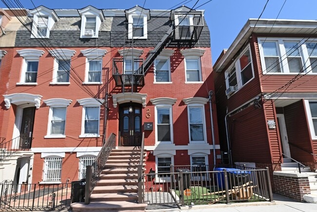 Building Photo - 20 Storms Ave