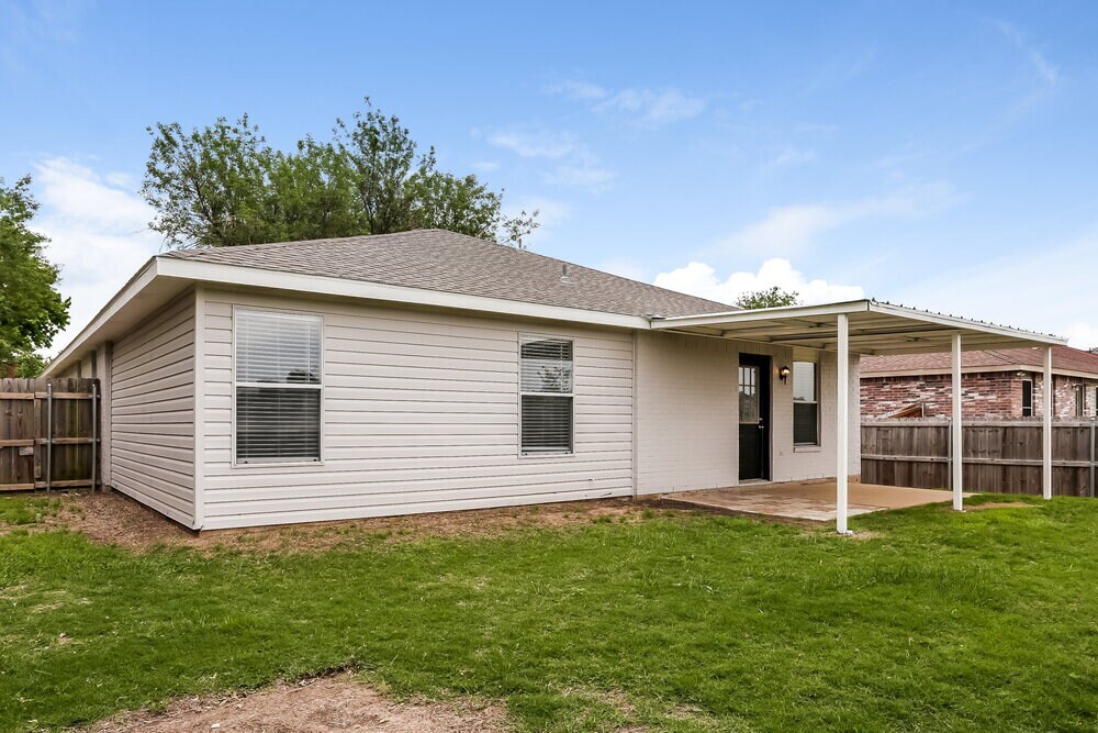 Building Photo - 6019 Guilia Dr