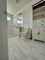 Bathroom - 6060 Abronia Ave