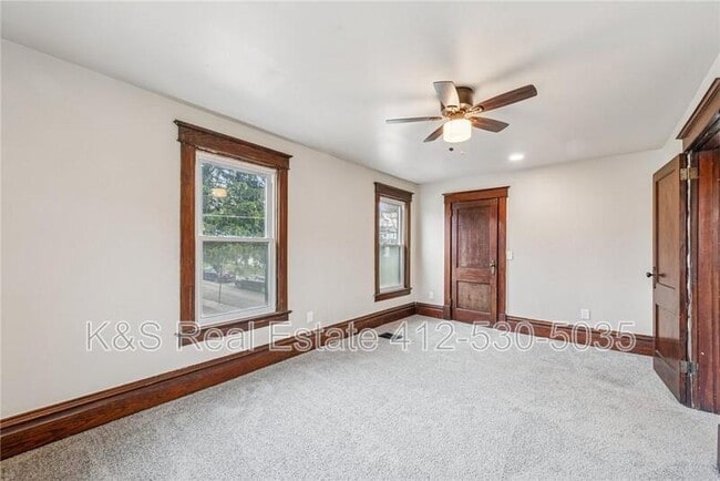 Building Photo - 518 10th St