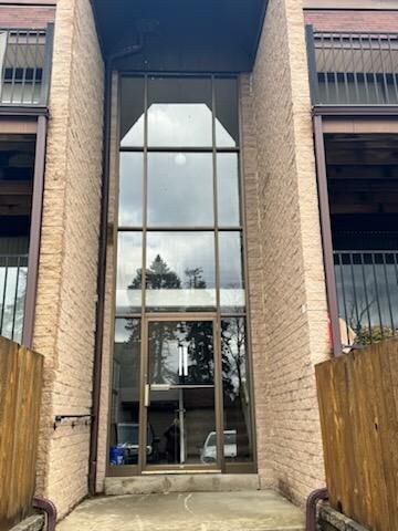 Building Photo - 9956 Johnnycake Ridge Rd