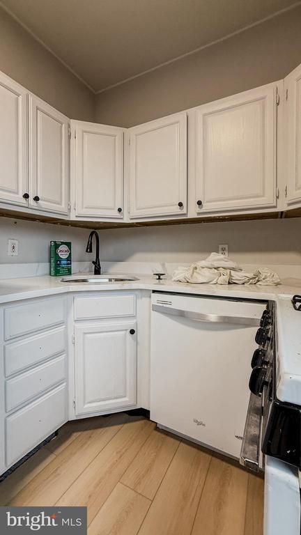 Building Photo - 165 E Mt Pleasant Ave