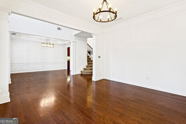 Building Photo - 3062 Eastbrook Terrace