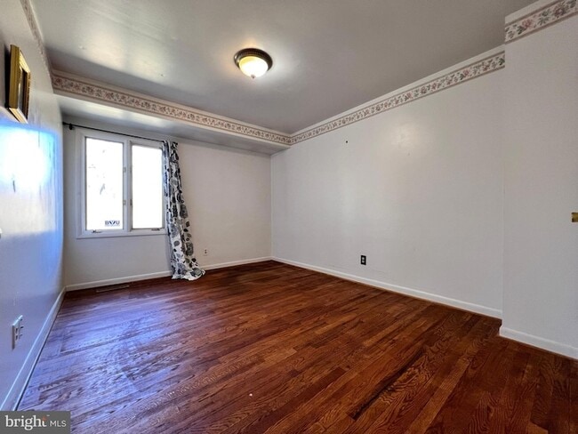 Building Photo - 10305 Crimson Tree Ct