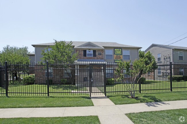 Primary Photo - Hillburn Hills