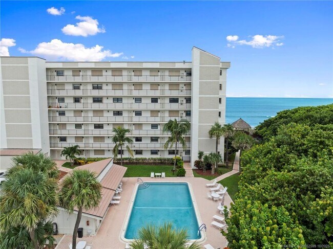 Building Photo - 10310 S Ocean Dr