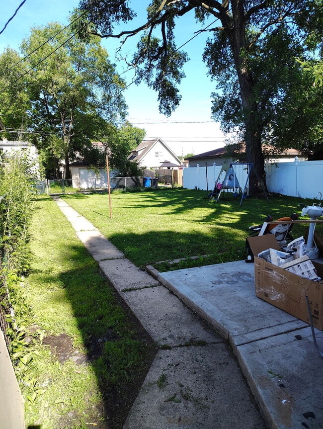 Building Photo - 14337 Parnell Ave