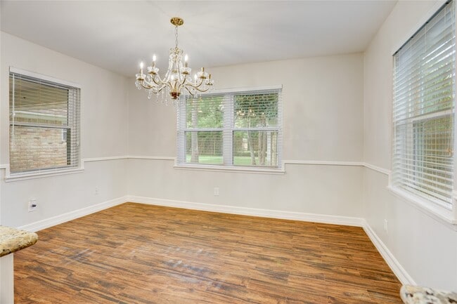 Building Photo - 5751 Creekbend Dr