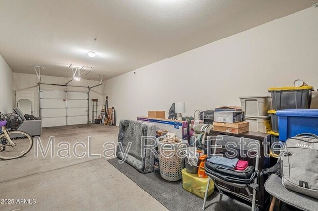 Building Photo - 2271 E Hidalgo Ave