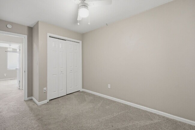 Building Photo - 5475 Davis Way