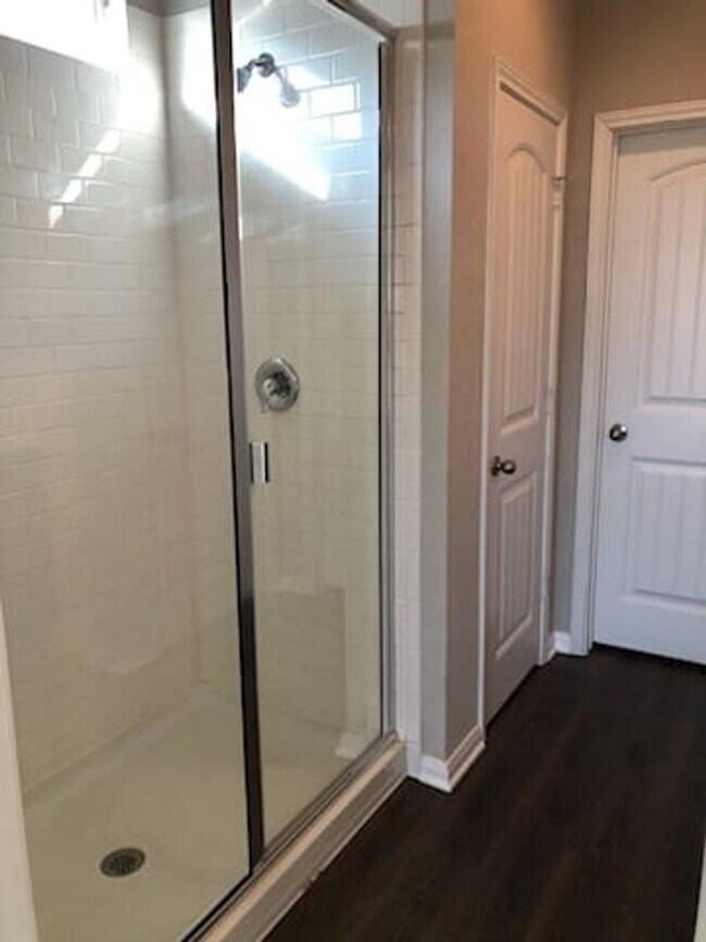 Building Photo - House for lease in Georgetown