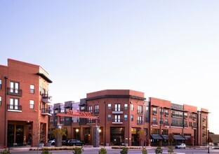 Building Photo - Steelyard