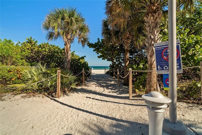 Building Photo - 5055 Collins Ave