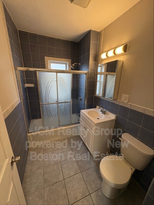 Building Photo - 83 Swan St