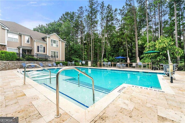 Building Photo - 2400 Cumberland Pkwy SE