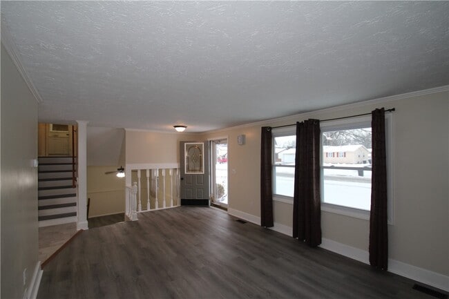 Building Photo - 103 Virginia Manor Rd