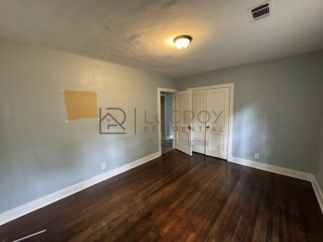 Building Photo - 4833 Churchill Dr