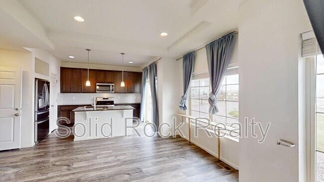 Building Photo - 6929 Green Stalk Cir