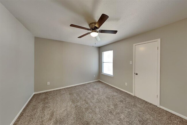 Building Photo - 12258 Cardston Ct