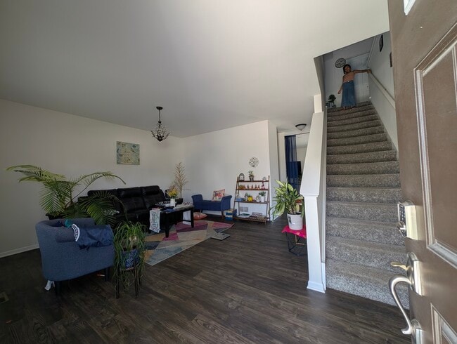 Building Photo - 3759 St James Ct