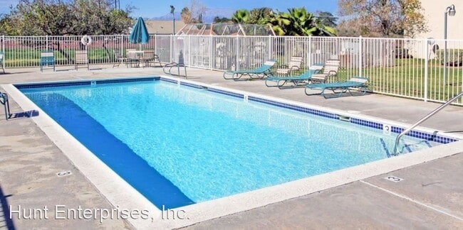 Building Photo - 25957 Redlands Blvd