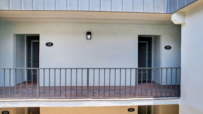Building Photo - 459 Piedmont J