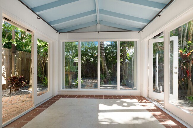 Building Photo - 3791 El Prado Blvd