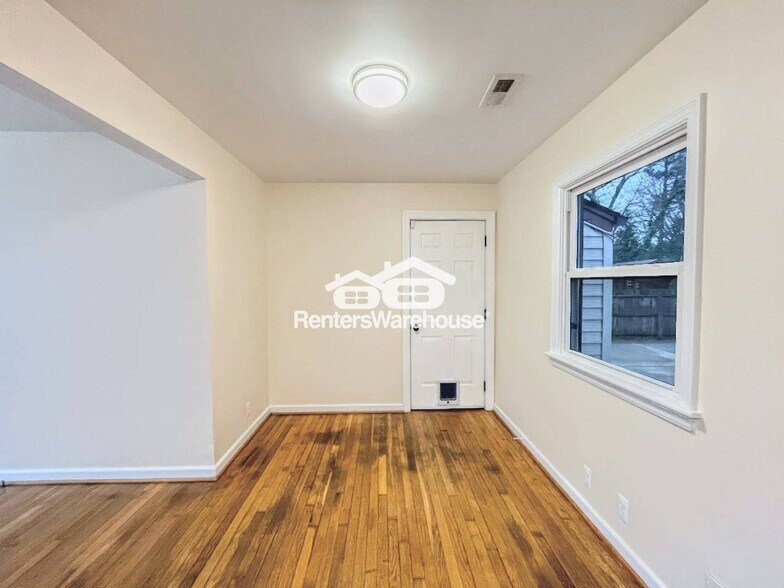 Building Photo - 528 Plantation Dr