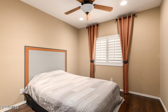 Building Photo - 25899 N 107th Dr