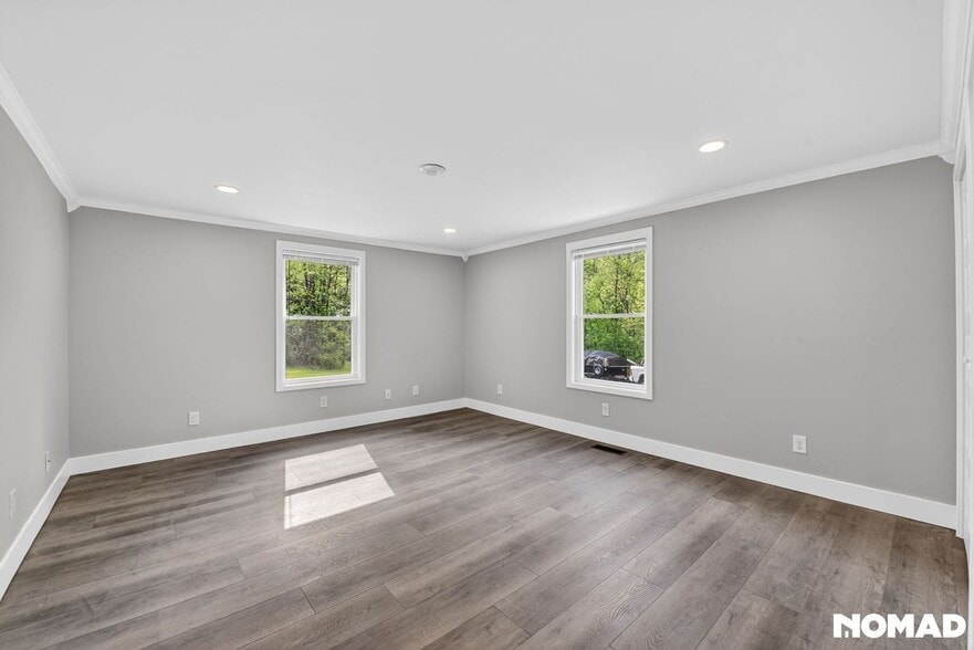 Building Photo - 866 Wellman St