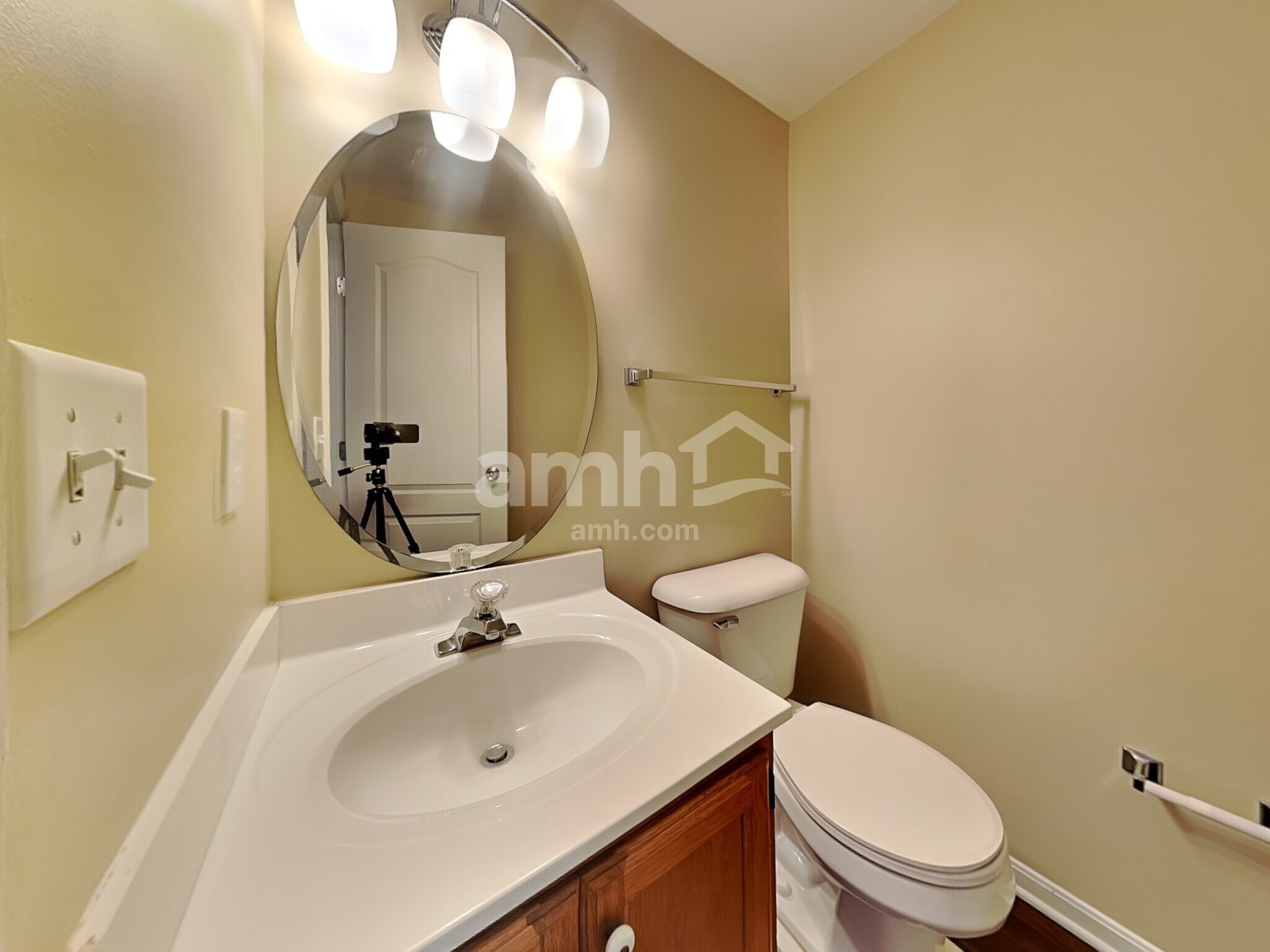 Building Photo - 9143 Pampas Ct