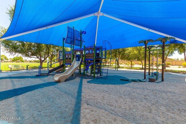 Building Photo - Rental in The Islands